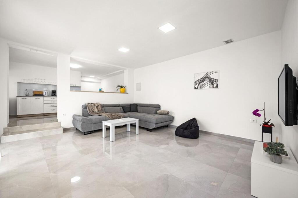 Apartment Olive Garden Near Pula 3 Km From Center And Only 4 Km From The Beach For 4 Persons Exteriör bild