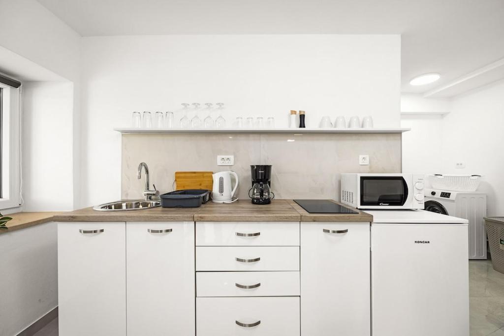 Apartment Olive Garden Near Pula 3 Km From Center And Only 4 Km From The Beach For 4 Persons Exteriör bild